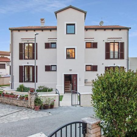 Apartments Villa Alba Poreč Dış mekan fotoğraf