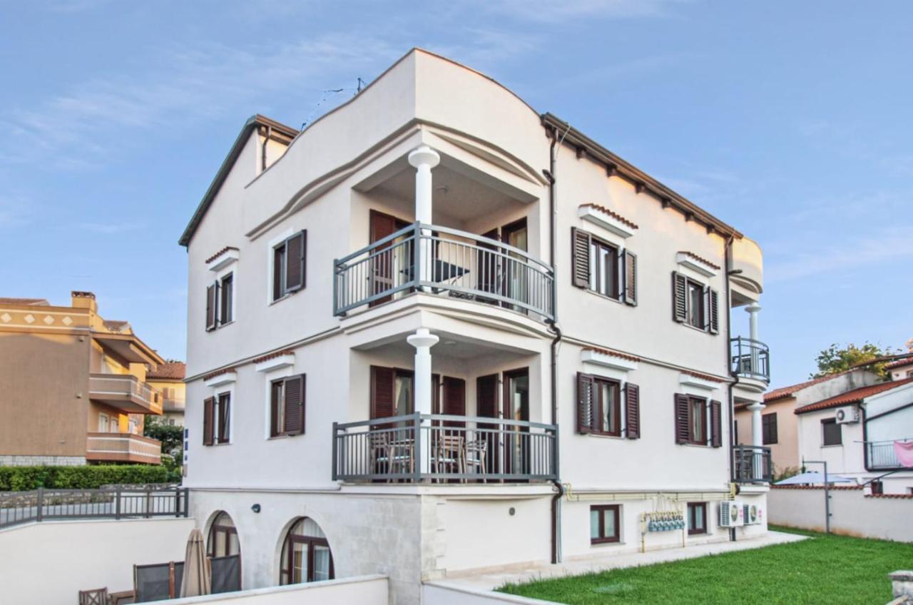 Apartments Villa Alba Poreč Dış mekan fotoğraf