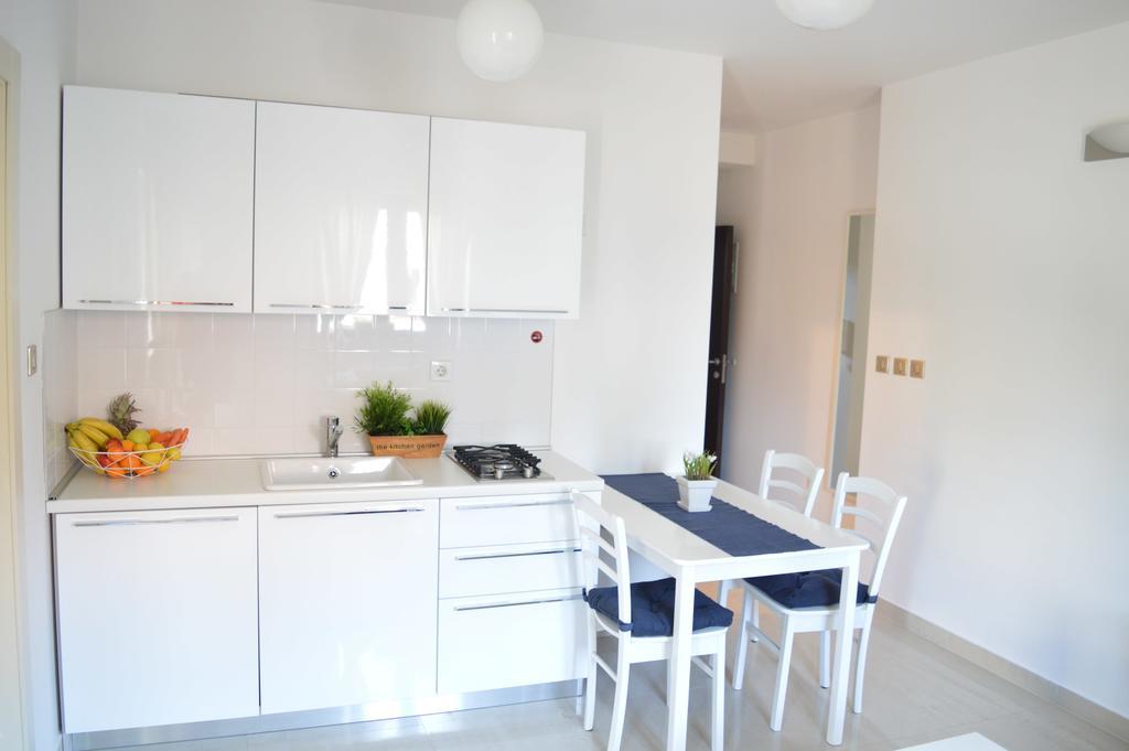 Apartments Villa Alba Poreč Dış mekan fotoğraf