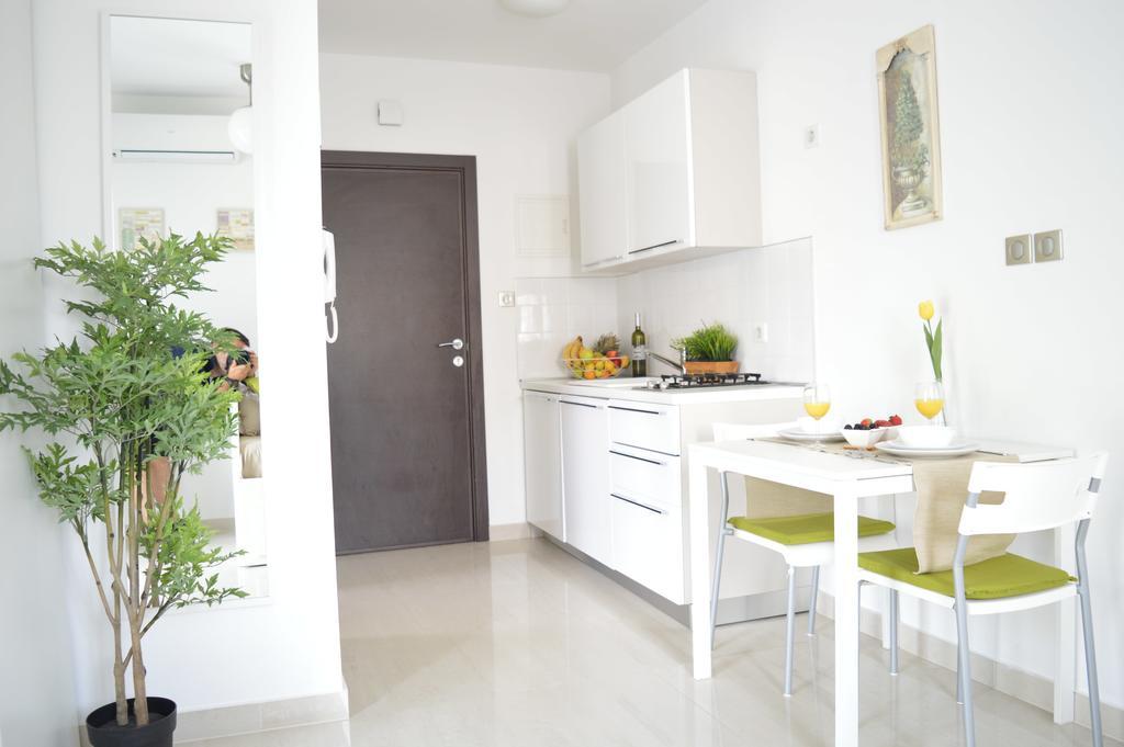 Apartments Villa Alba Poreč Dış mekan fotoğraf